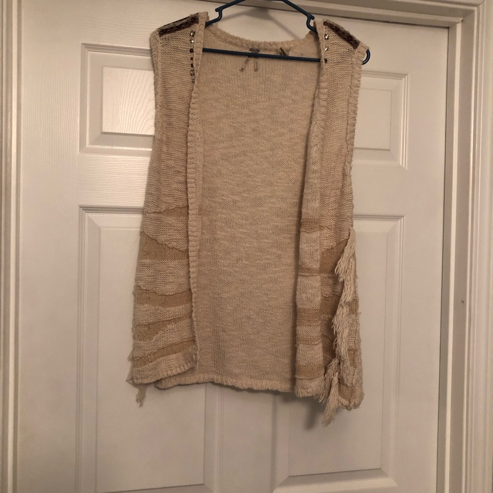 🥰😍Darling sweater vest!